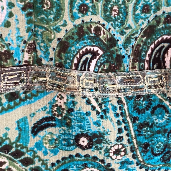 Green & teal paisley top with beaded detail - Picture 4 of 4